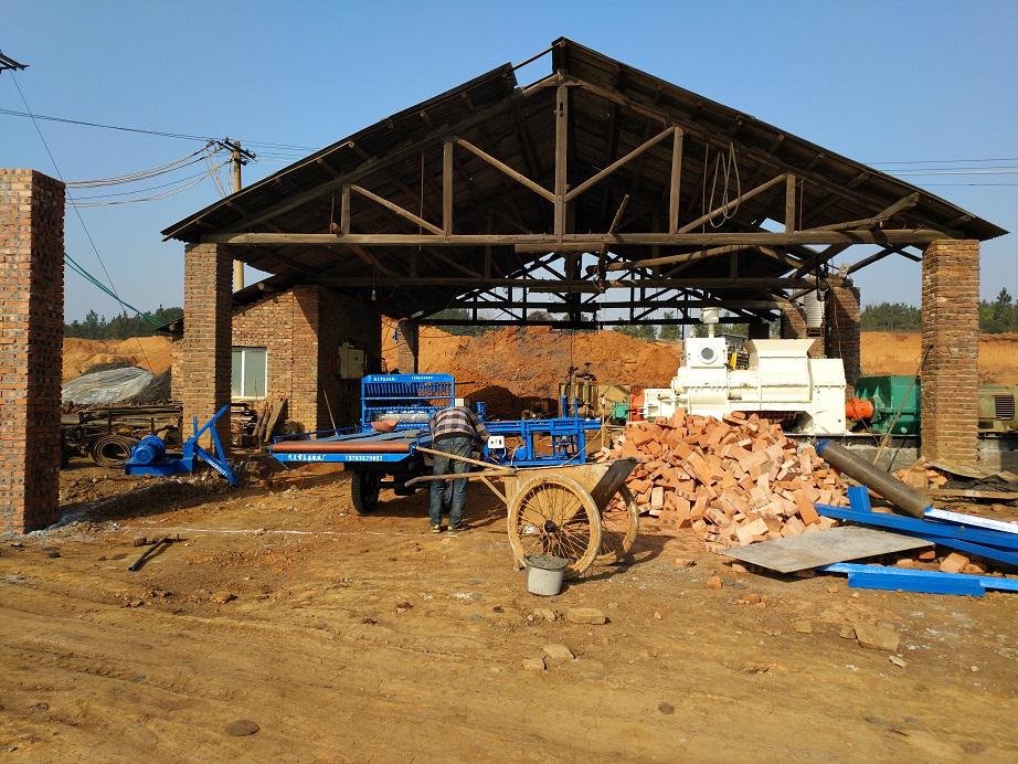 鑫業(yè)機械運坯車現場